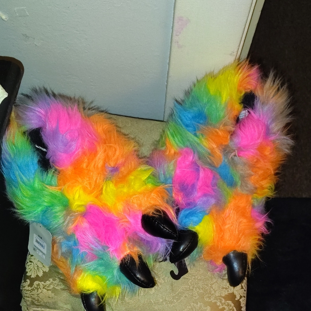 Colorful Furry Claw Slippers